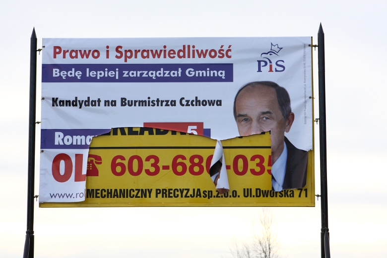 uszkodzony baner Tymowa